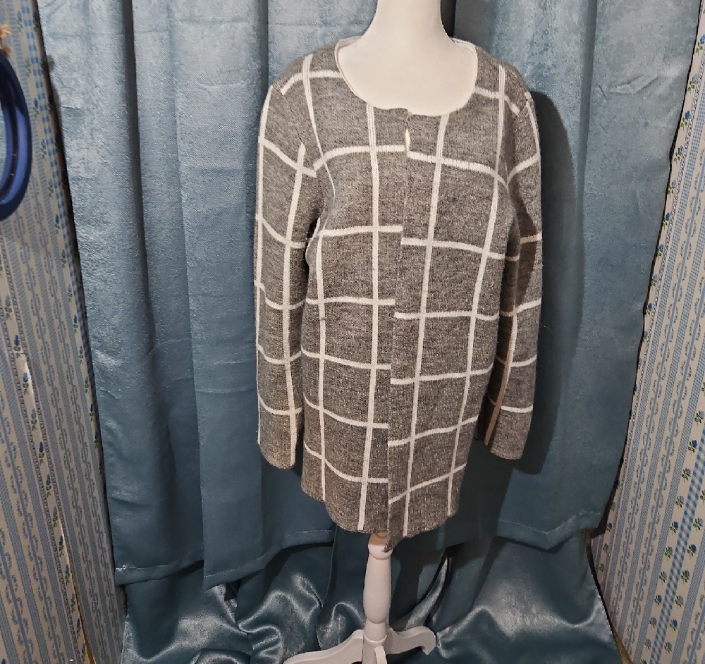 Leo & Nicole Gray and White Checkered Cardigan